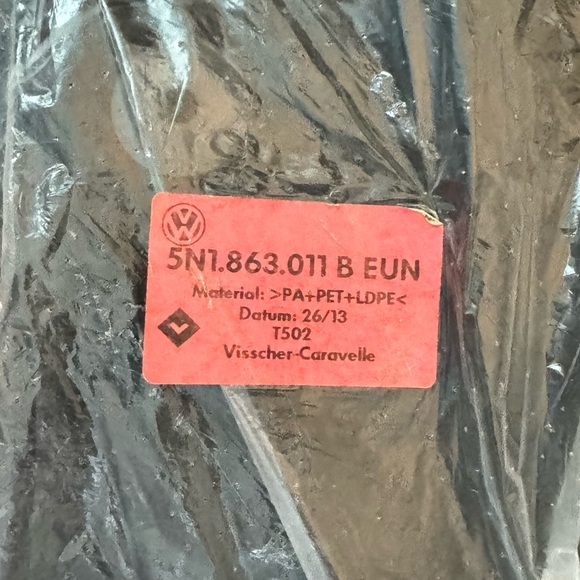 ✨Genuine VW Volkswagen Tiguan Floor Mats✨ ~Set of 4 *NEW* ✨ 5N1.863.011 B EUN - Picture 7 of 8